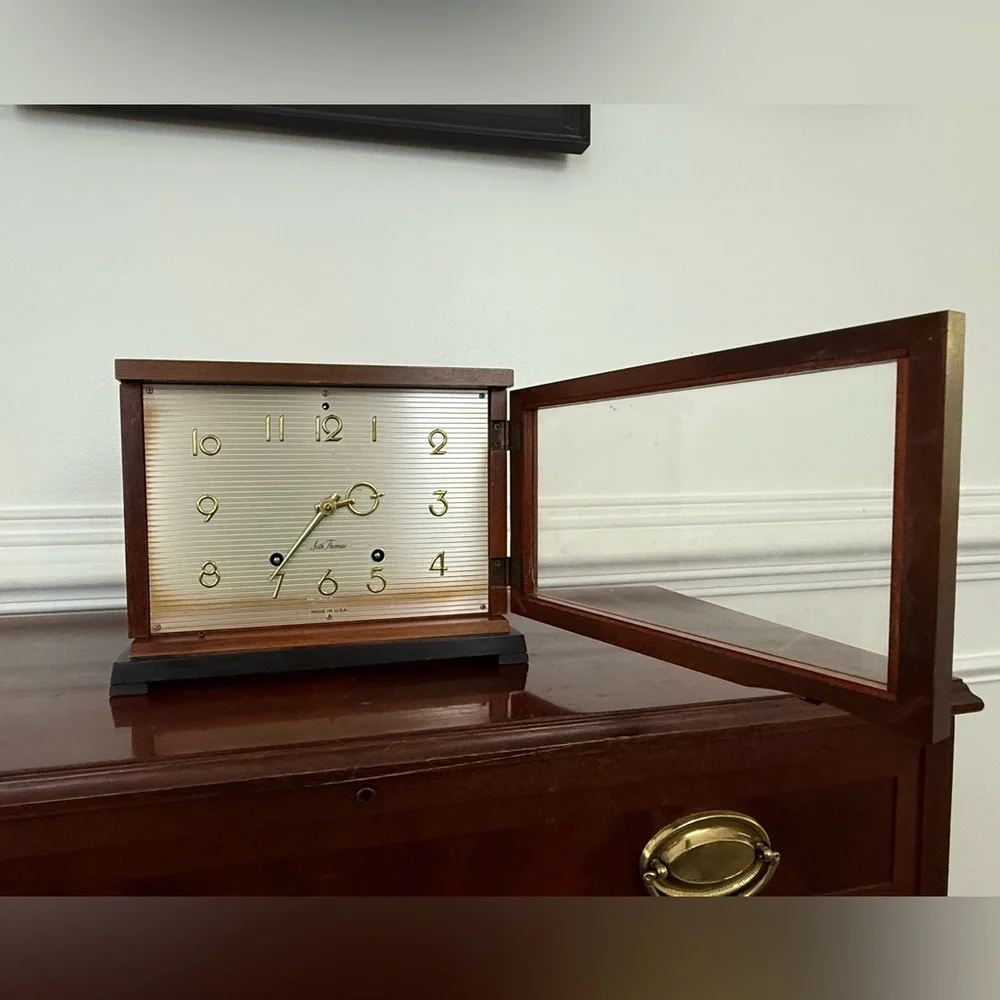 Seth Thomas Rare Mid-Century Modern Chiming Mechanical Striking Clock Works